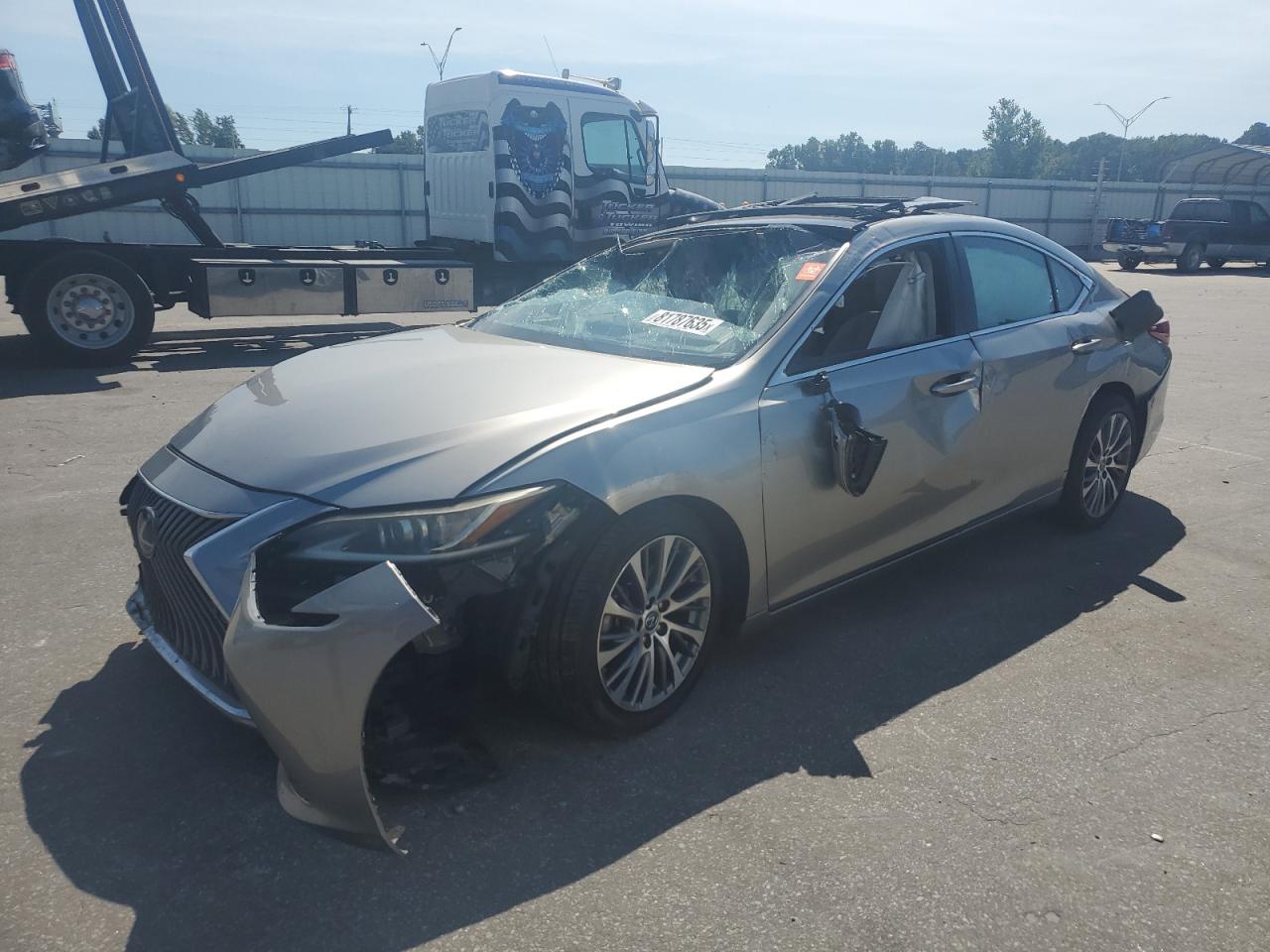Salvage Lexus Es Image