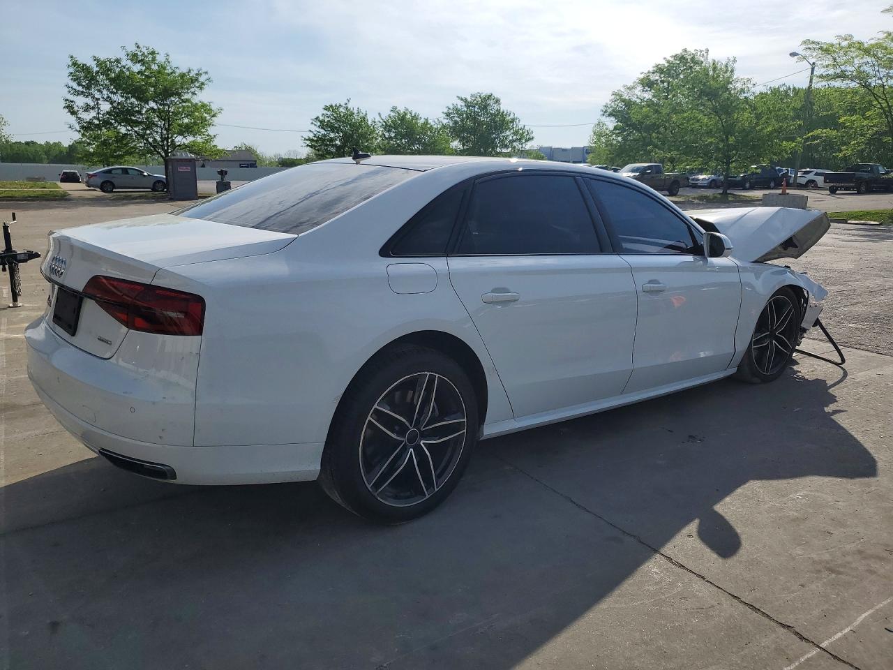 Audi A8 L Quattro