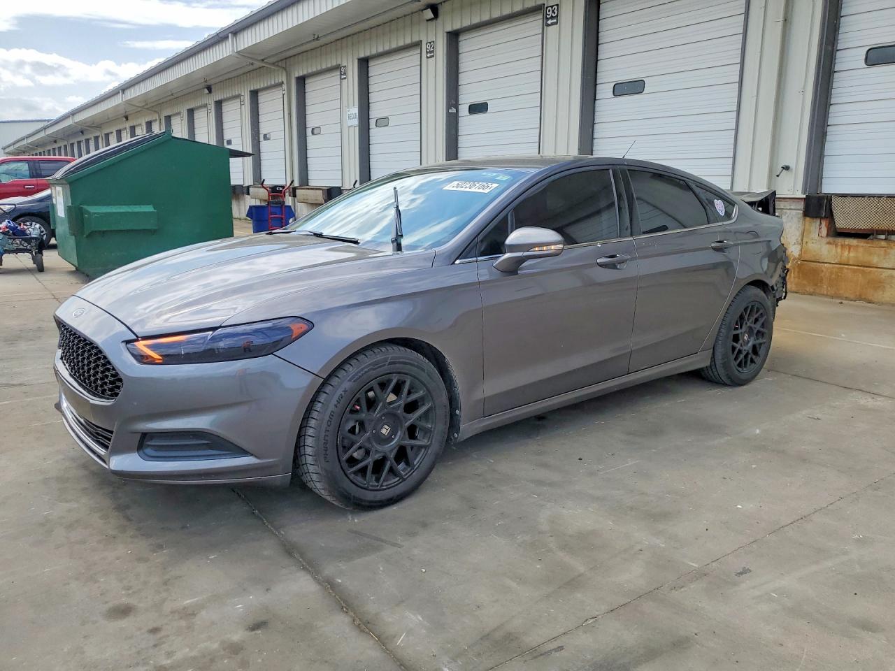 Salvage Ford Fusion Image