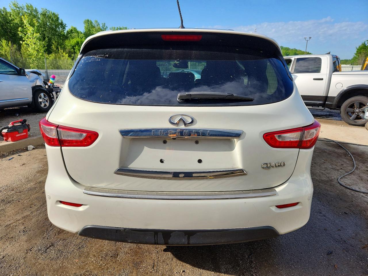 INFINITI Qx Base