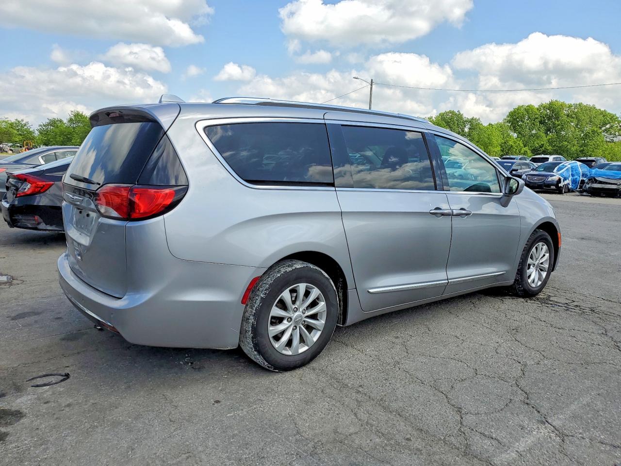 Chrysler Pacifica