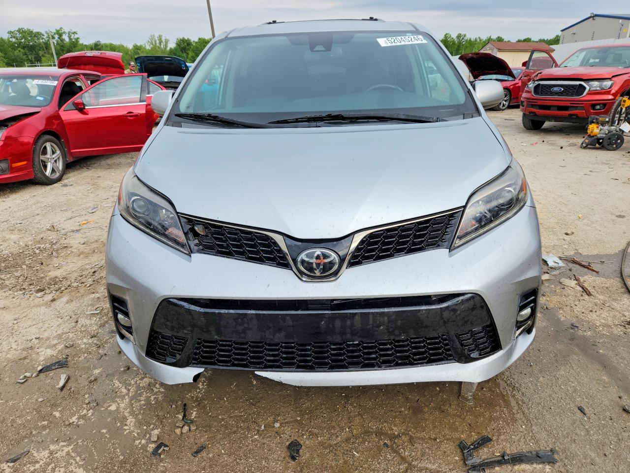 Toyota Sienna Se Premium 7-passenger