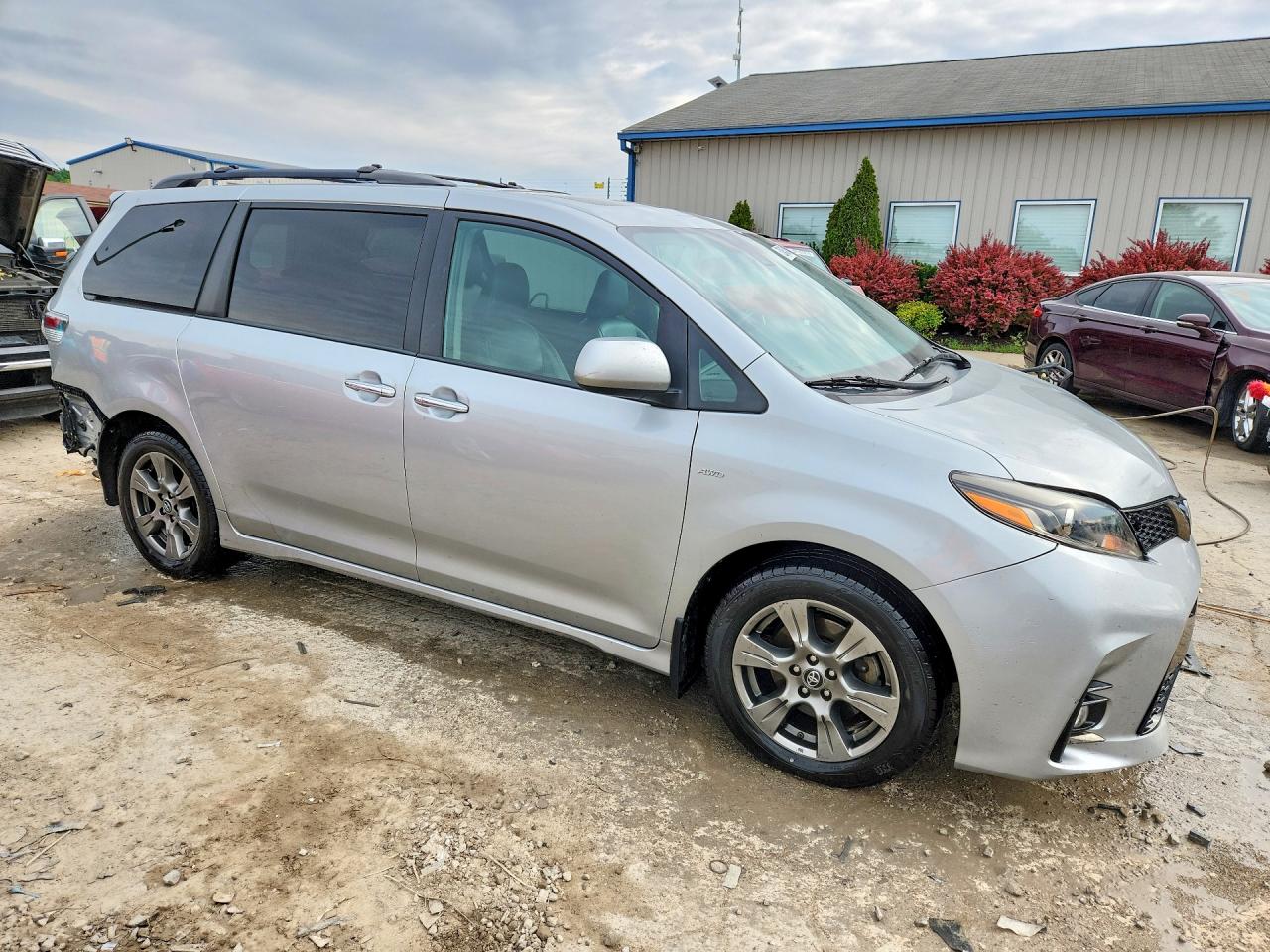 Toyota Sienna Se Premium 7-passenger