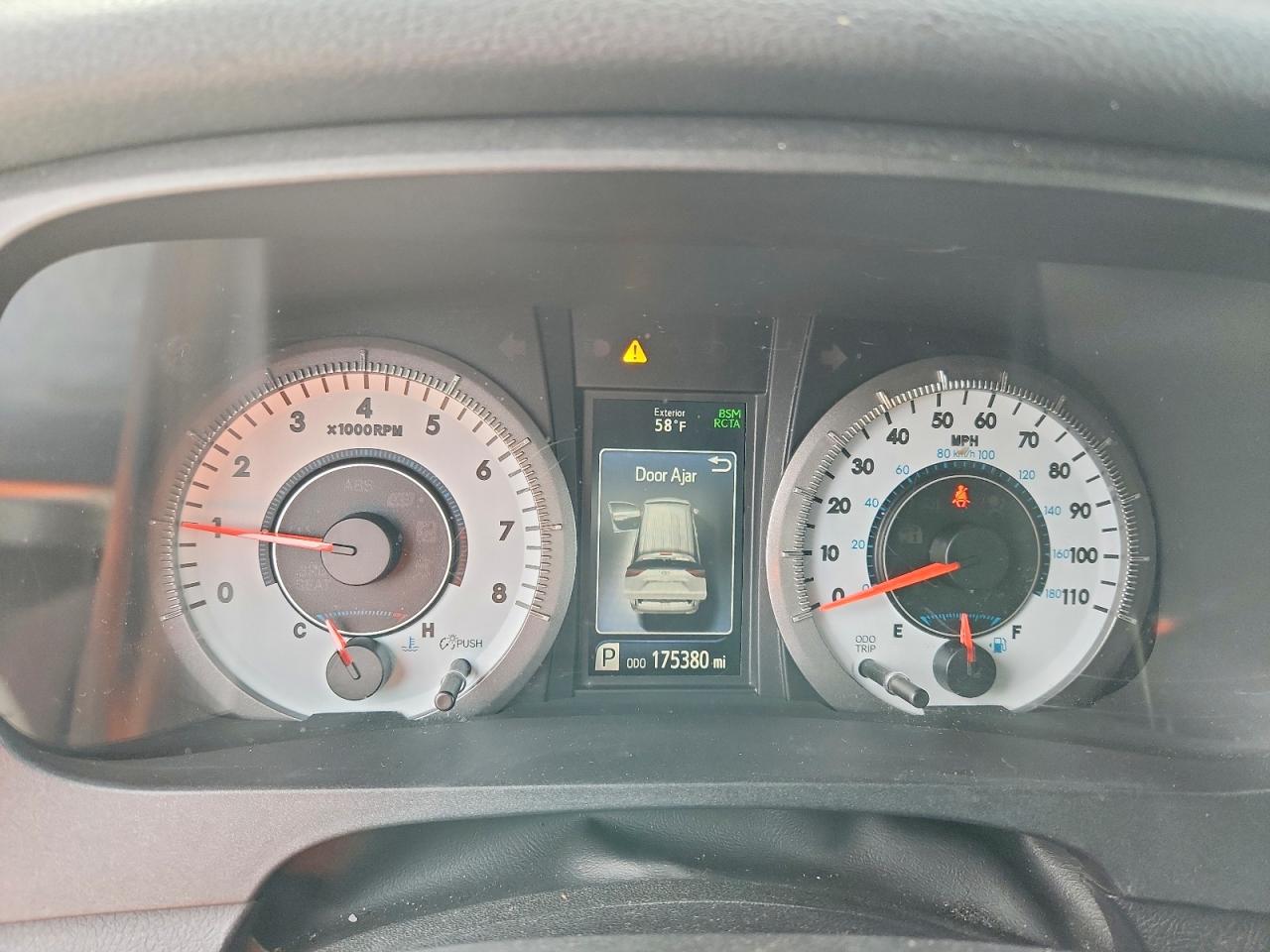 Toyota Sienna Se Premium 7-passenger