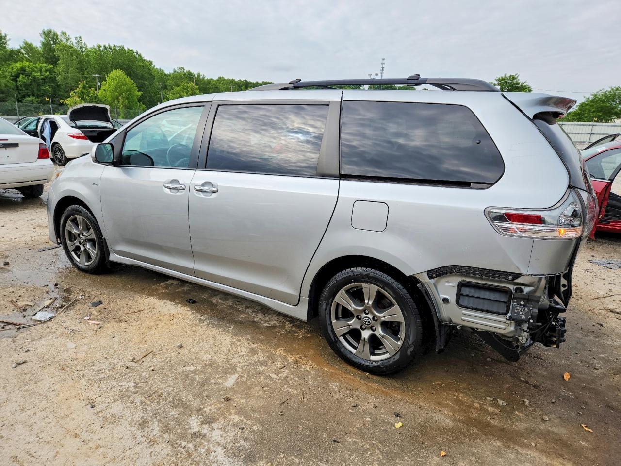 Toyota Sienna Se Premium 7-passenger
