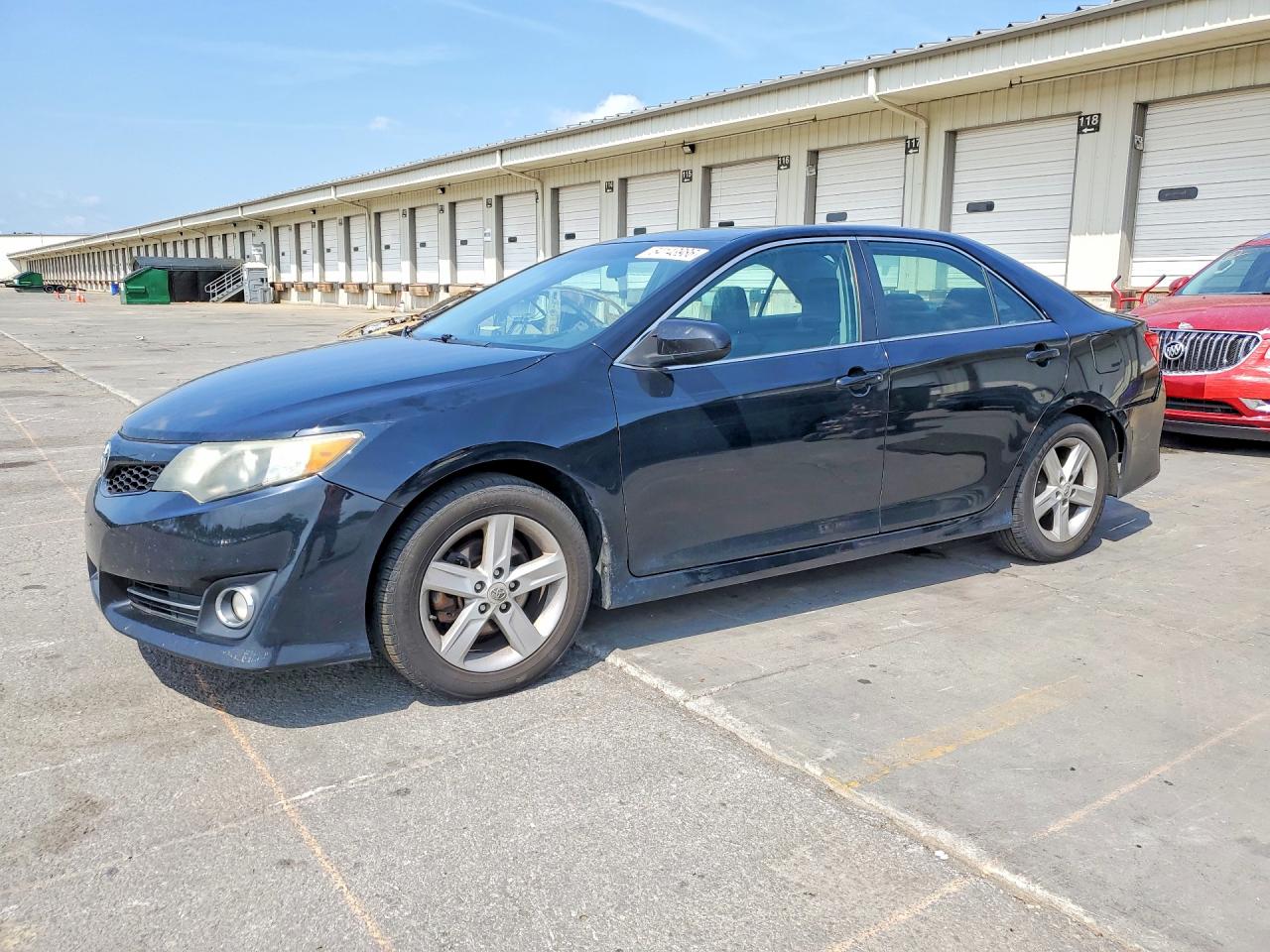 Salvage Toyota Camry Image