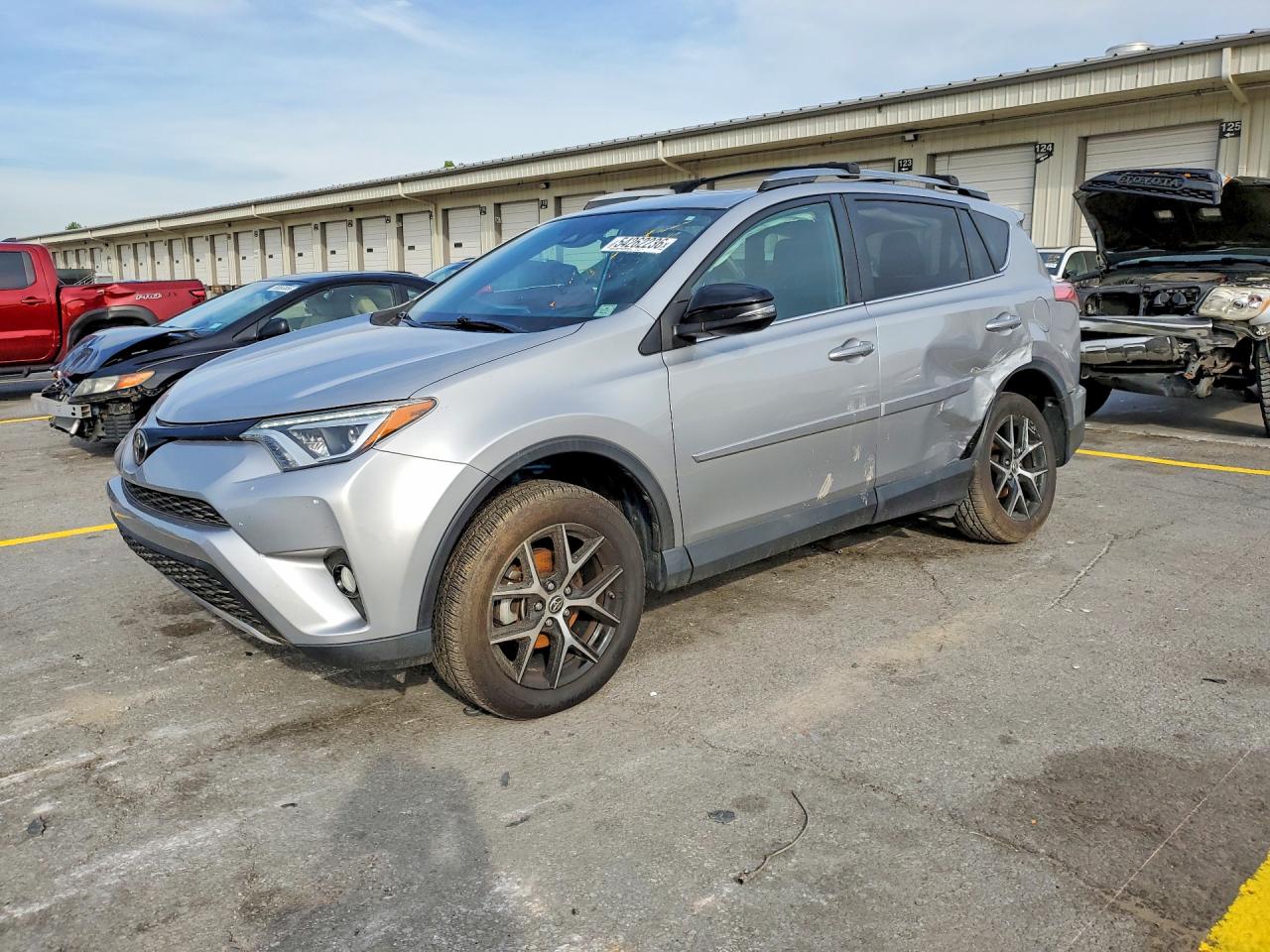Salvage Toyota RAV4 Image