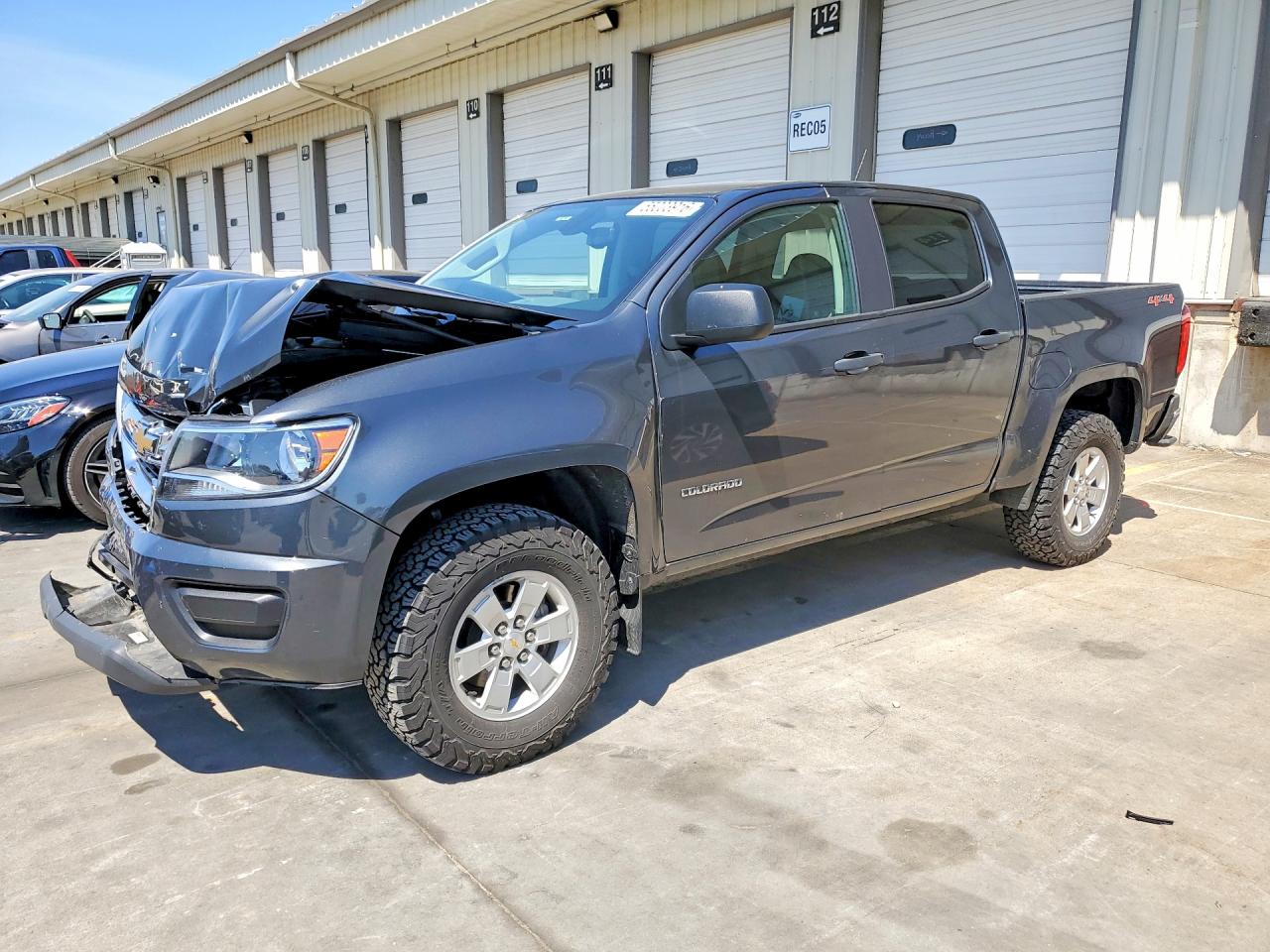 Salvage Chevrolet Colorado Image