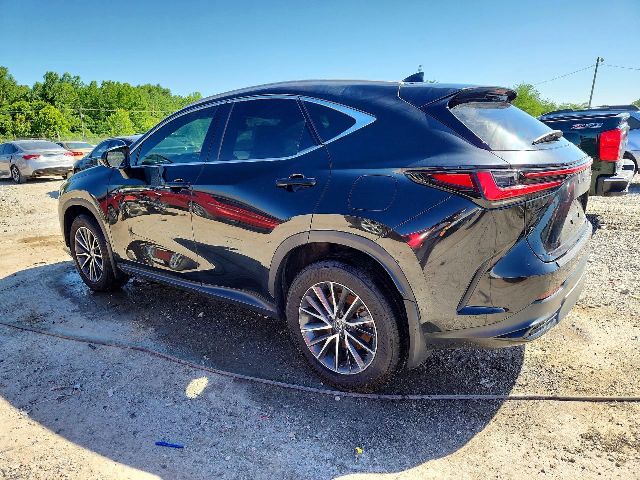 Lexus NX Base