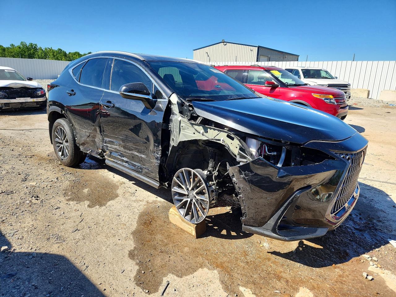 Lexus NX Base