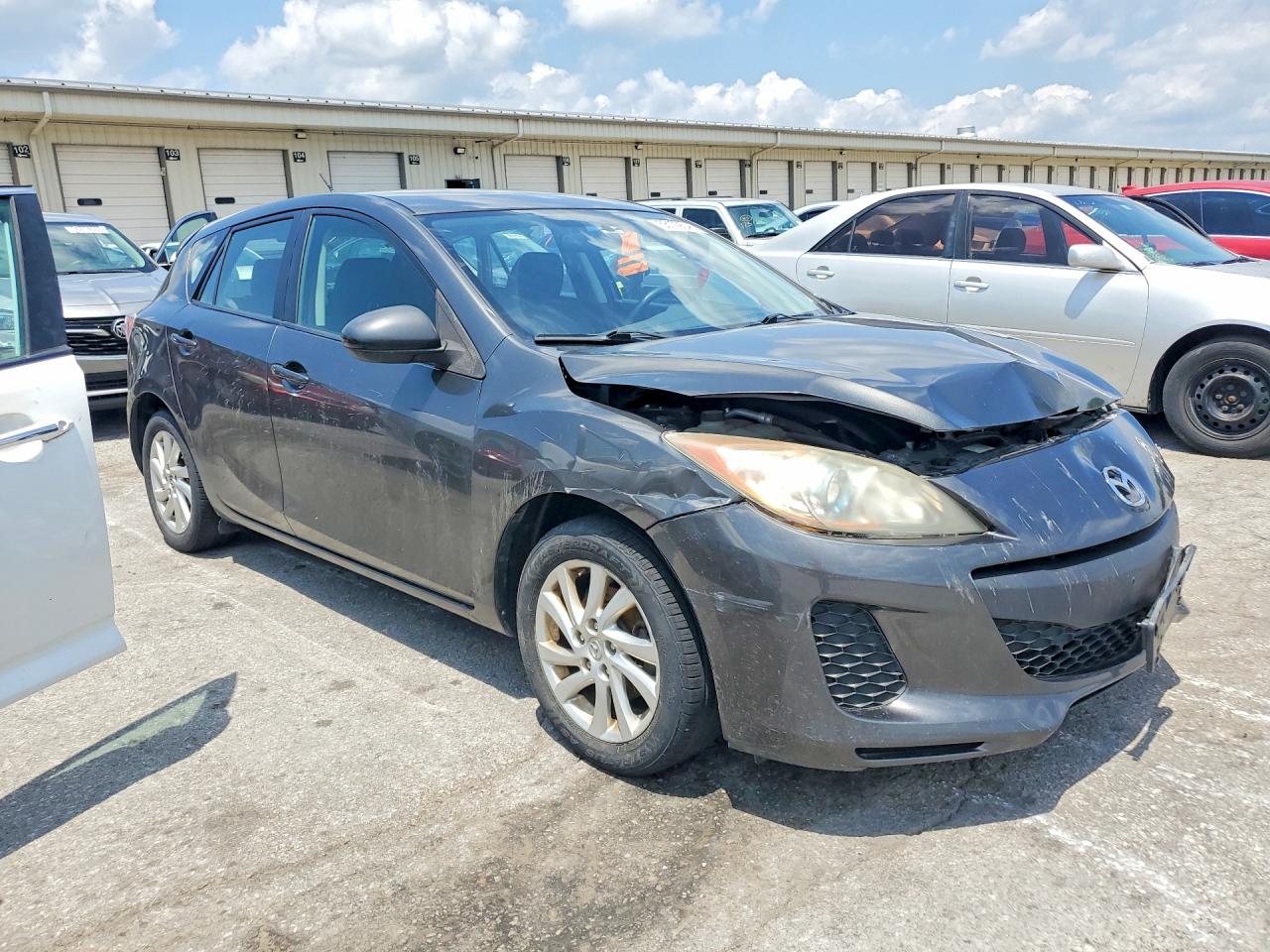 Mazda 3 I