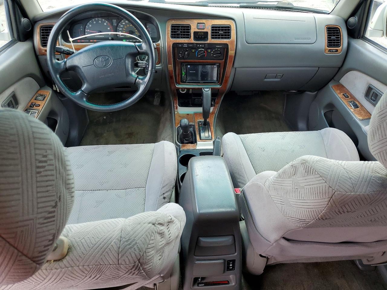 Toyota 4Runner Sr5