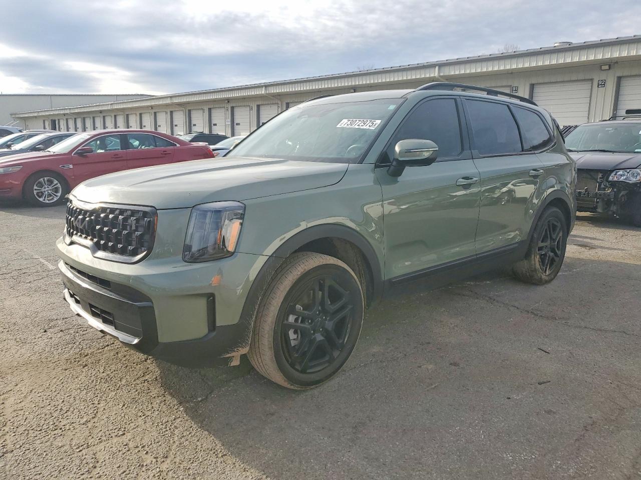 Salvage Kia Telluride Image
