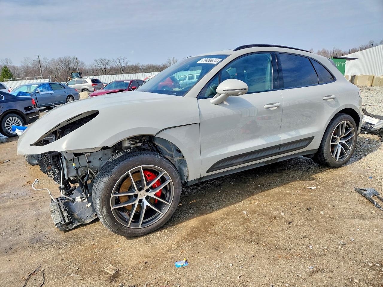 Salvage Porsche Macan Image