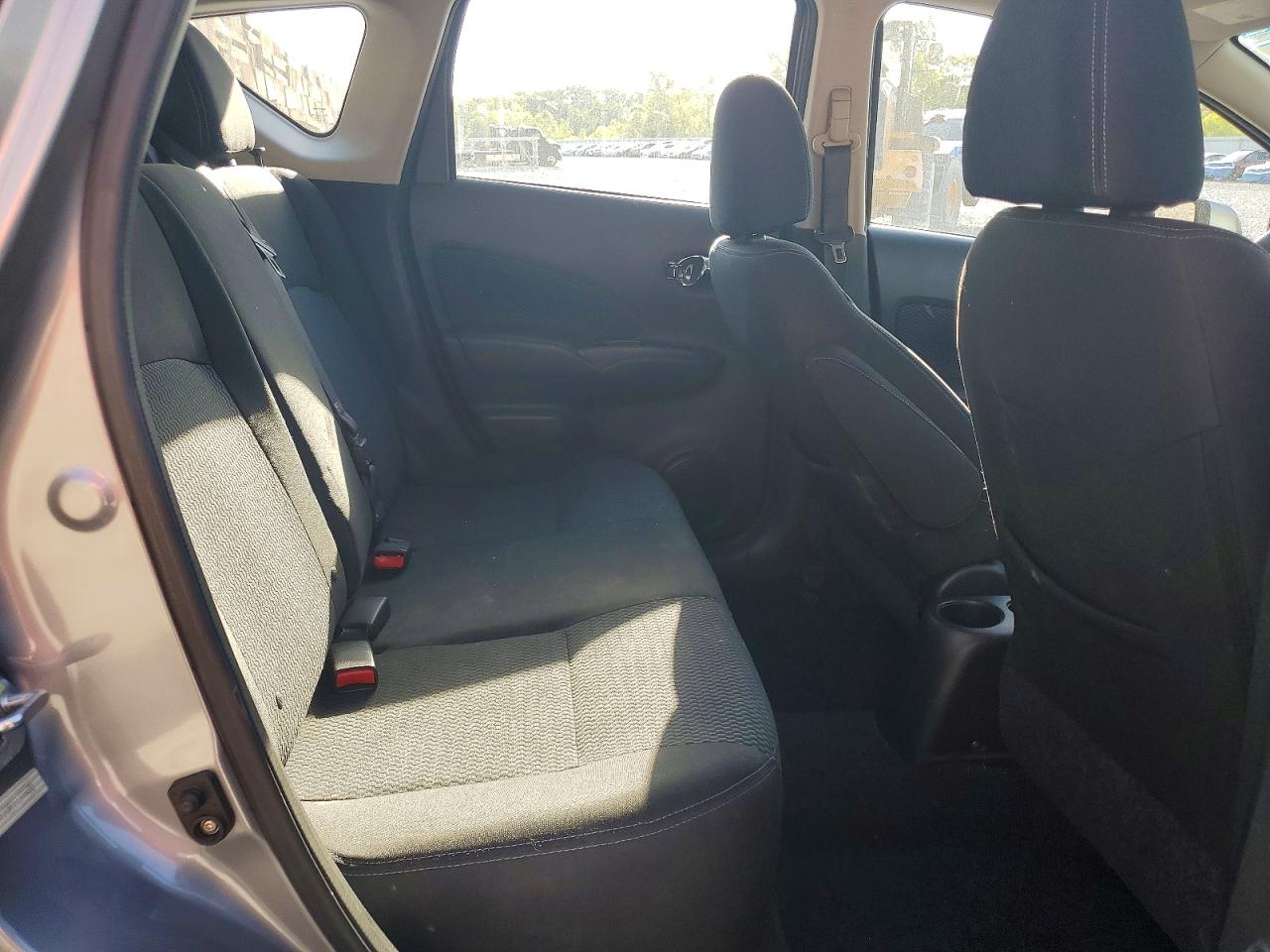 Nissan Versa Sv