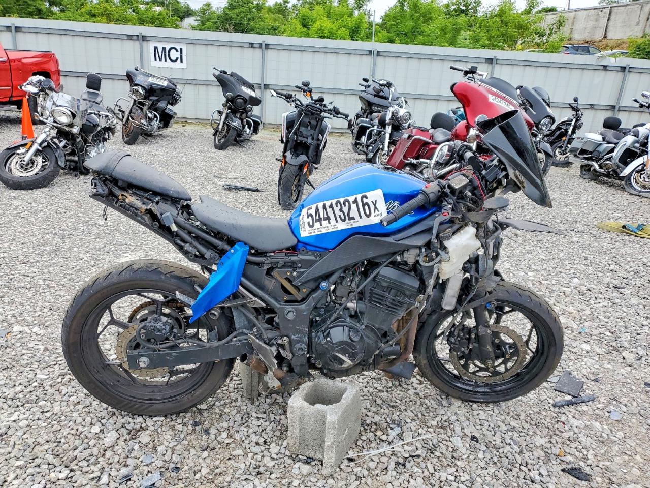 Salvage Kawasaki Ex Image