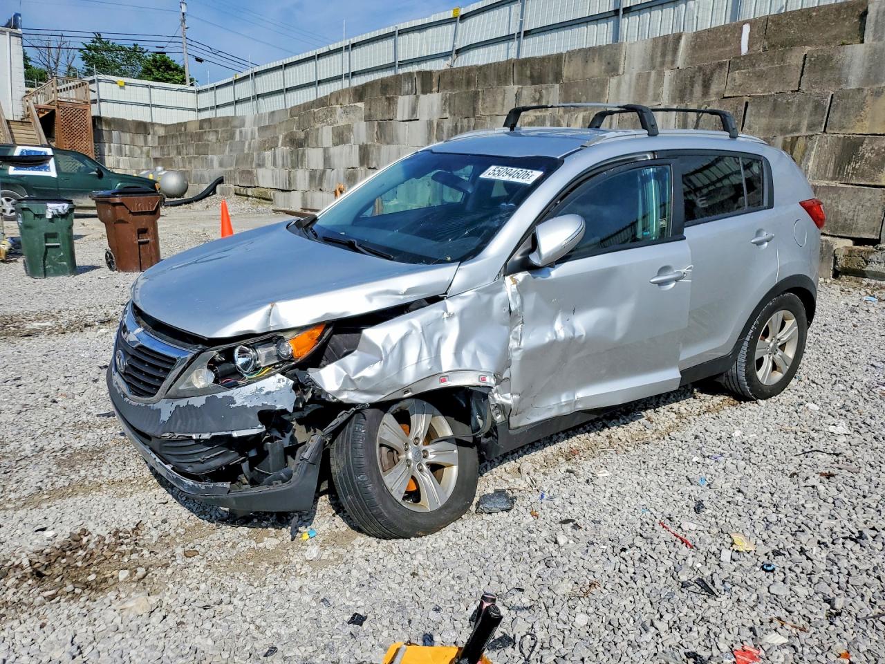 Salvage Kia Sportage Image