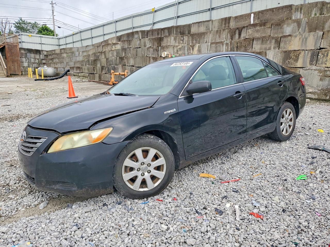 Salvage Toyota Camry Image