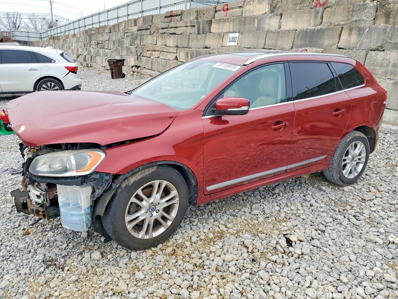 Salvage Volvo XC60 Image