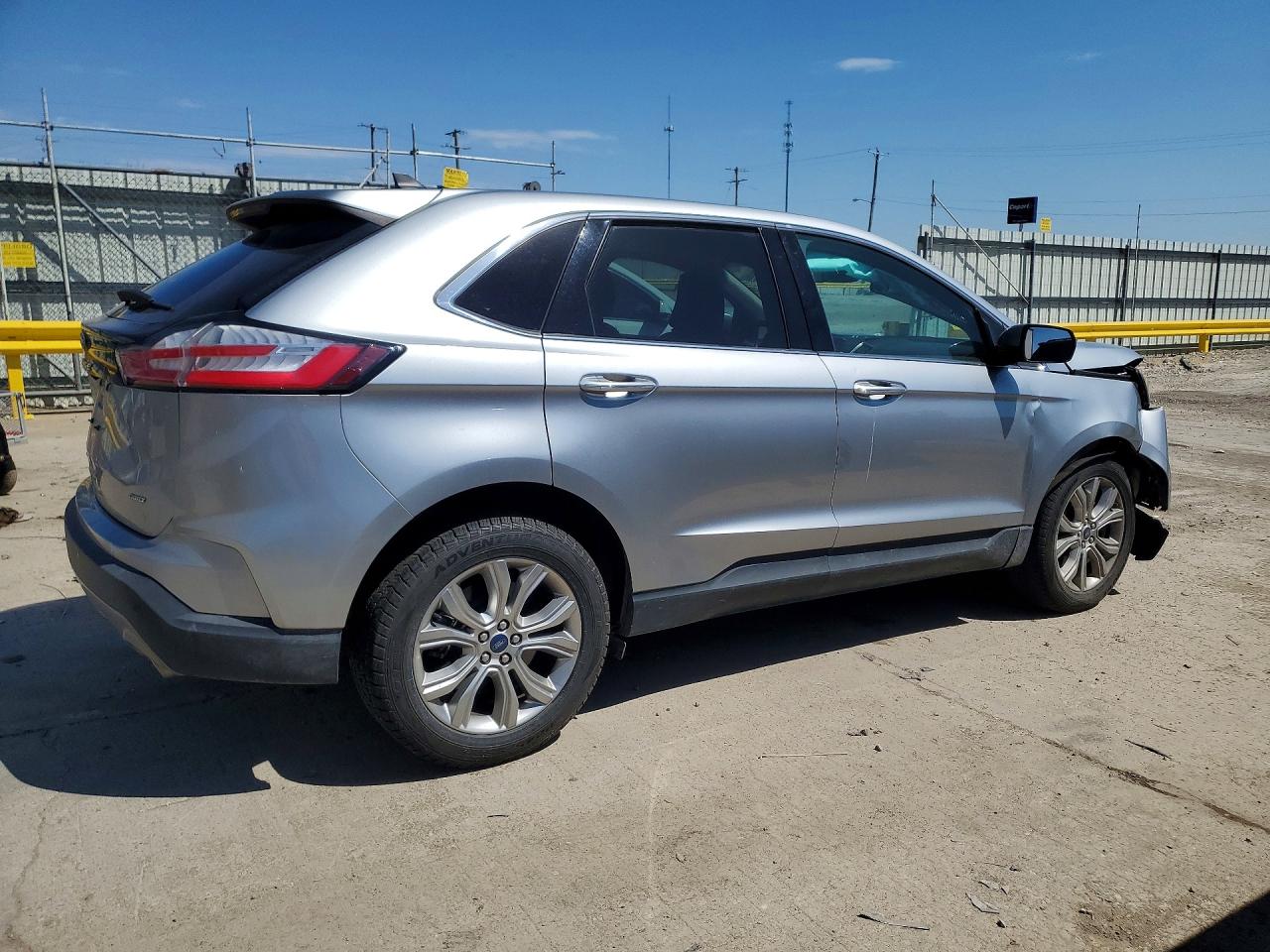 Ford Edge Titanium