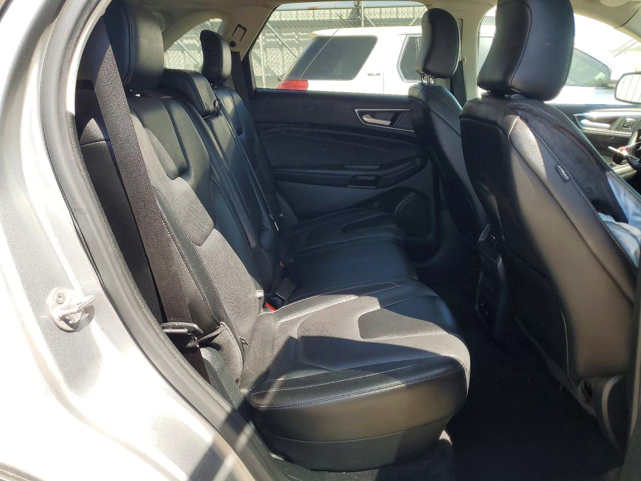 Ford Edge Titanium