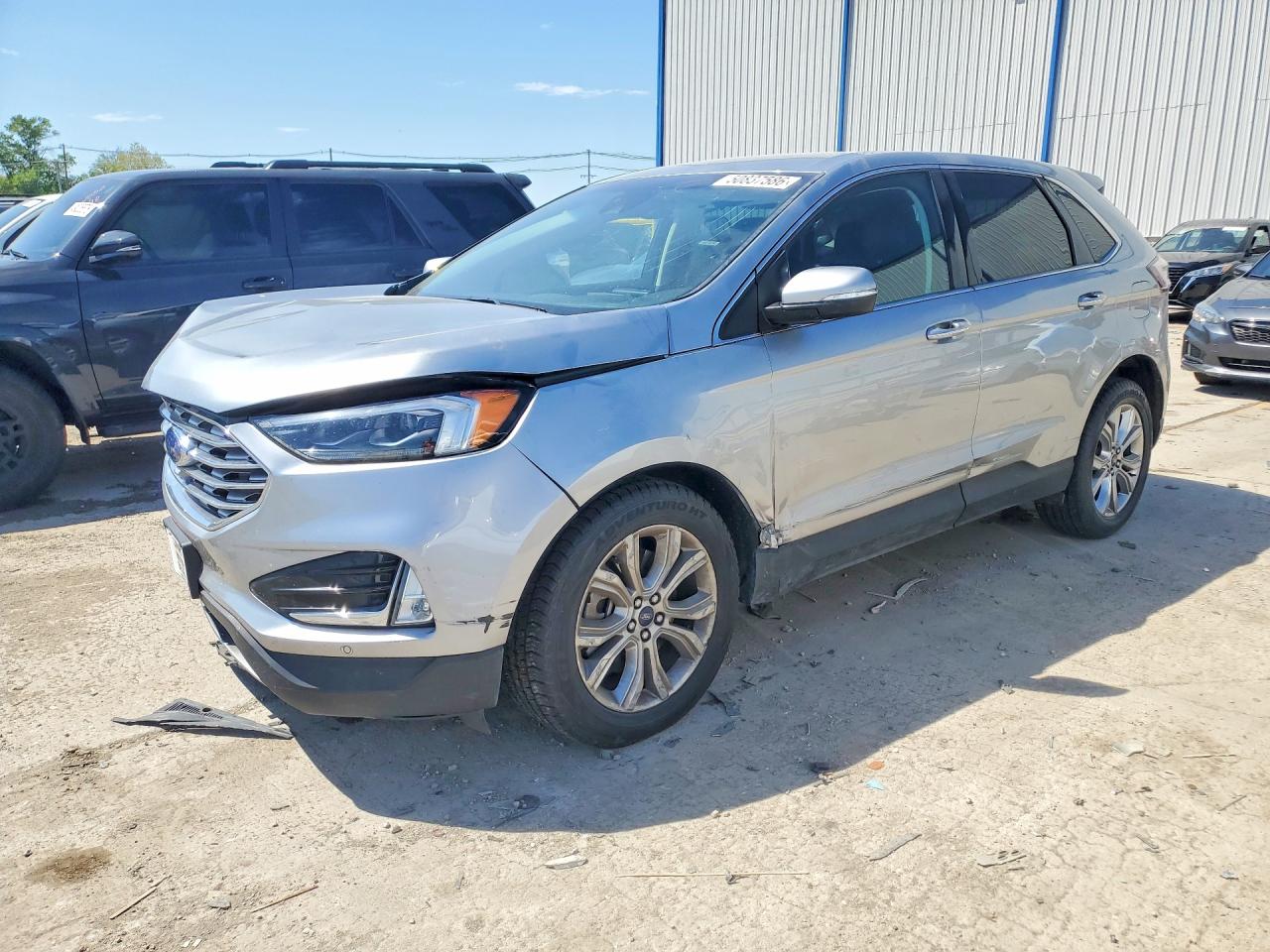 Salvage Ford Edge Image