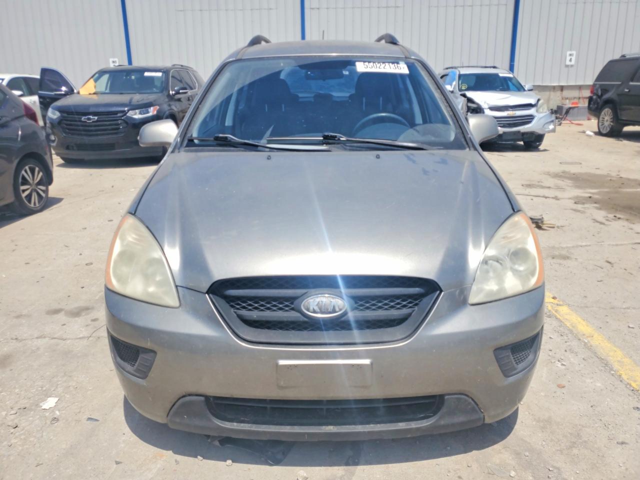 Kia Rondo Base