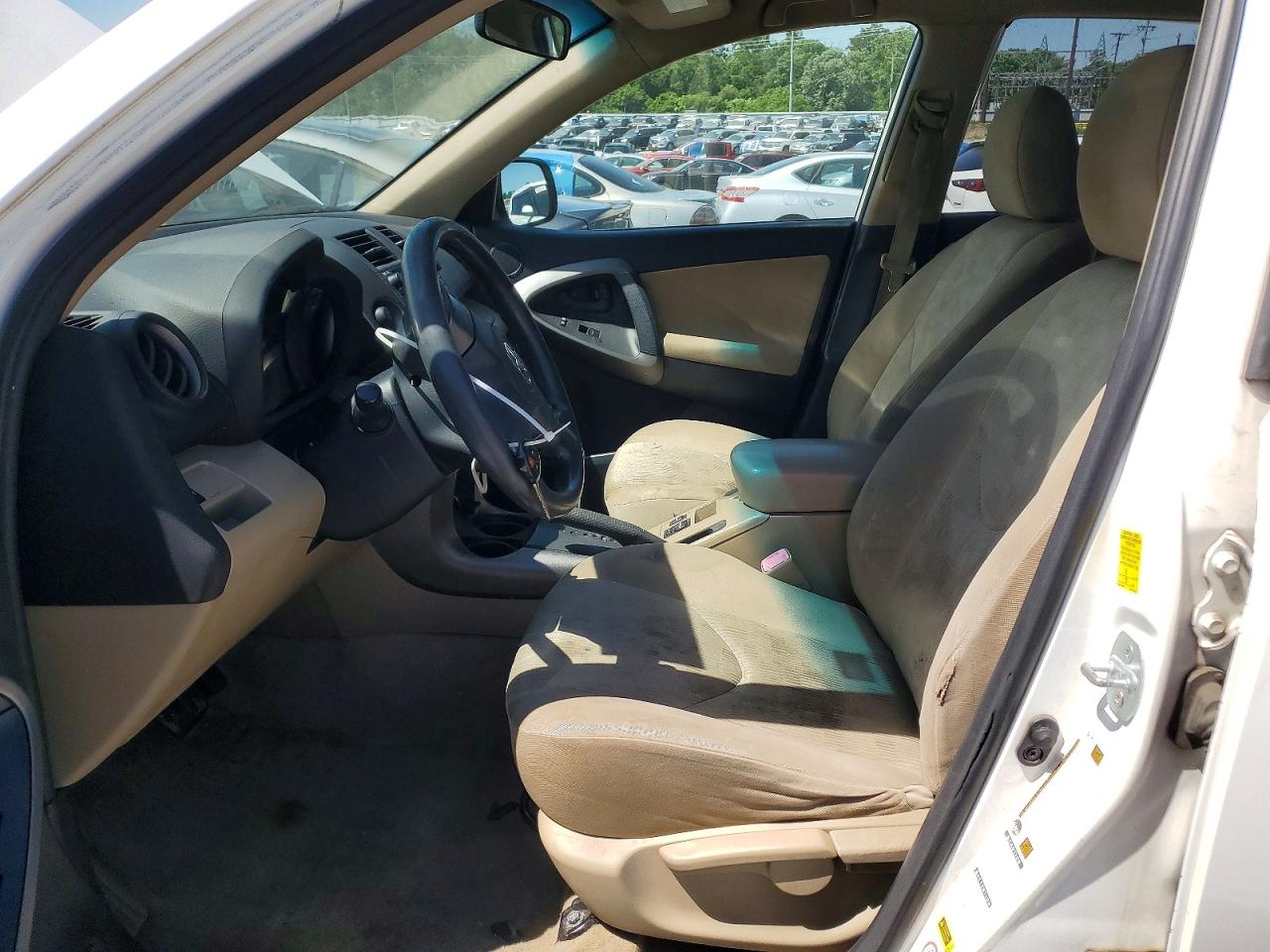 Toyota RAV4 Base