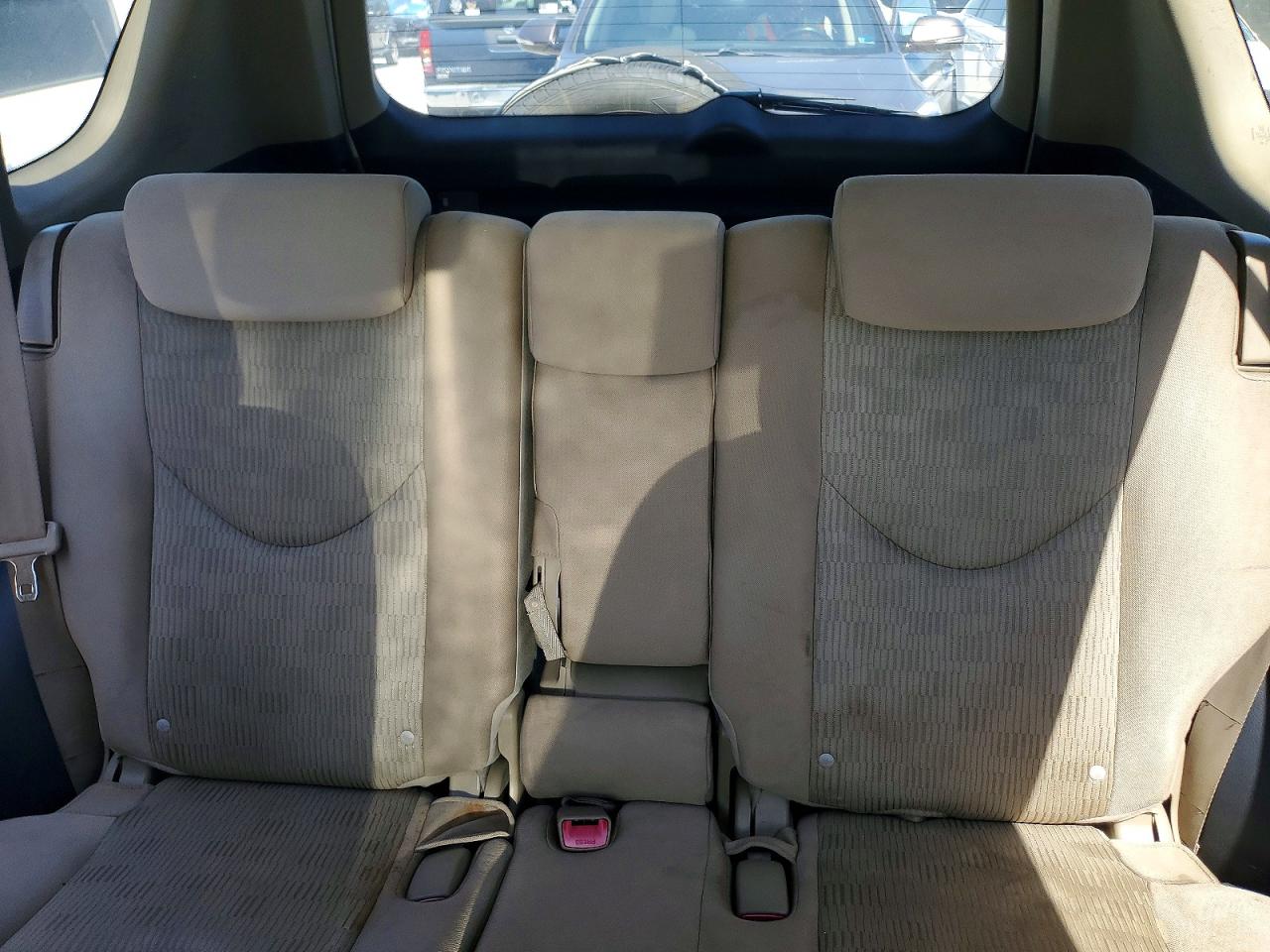 Toyota RAV4 Base