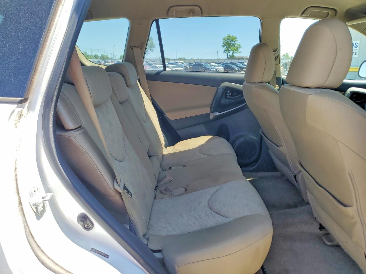 Toyota RAV4 Base