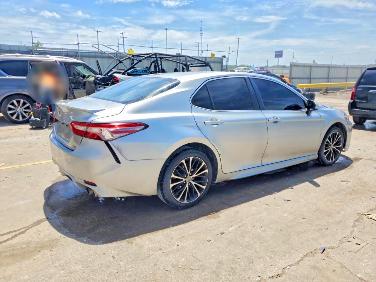 Toyota Camry Se