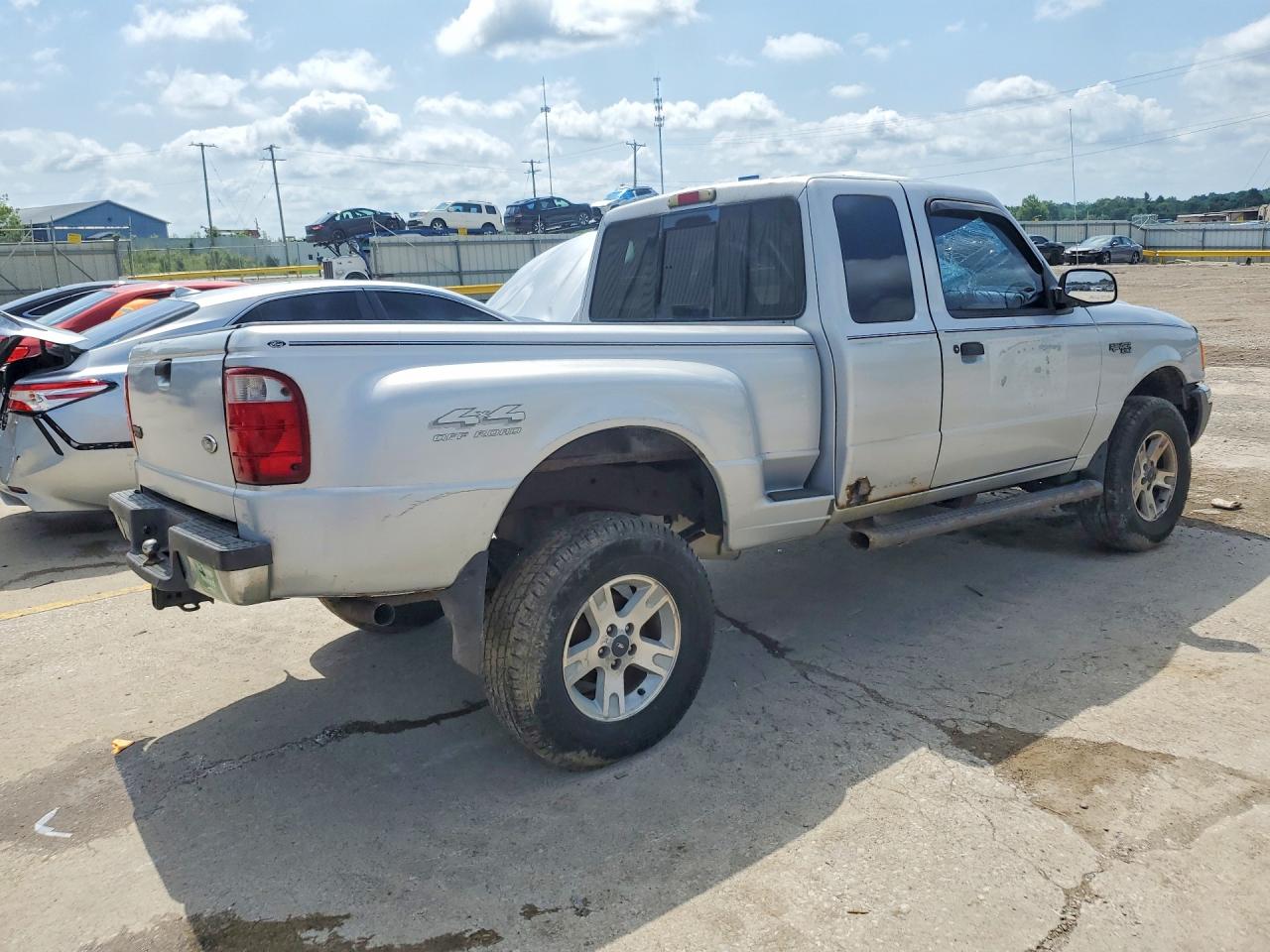 Ford Ranger Super Cab