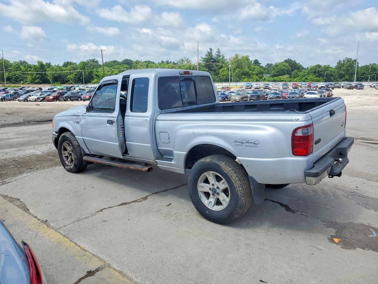 Ford Ranger Super Cab