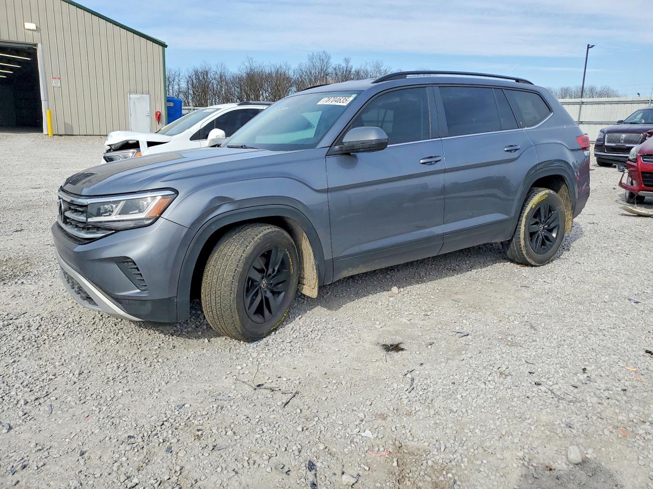 Salvage Volkswagen Atlas Image