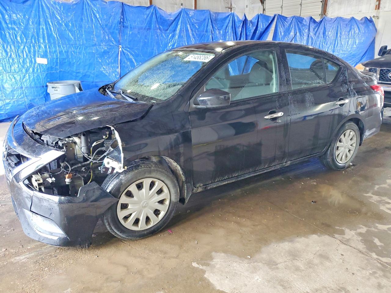 Salvage Nissan Versa Image