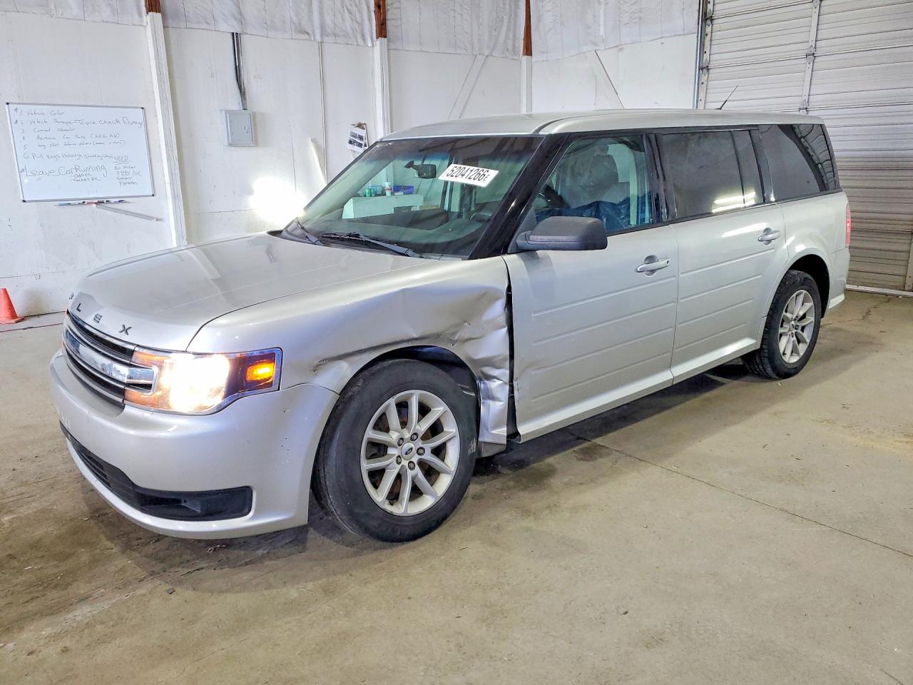 Salvage Ford Flex Image
