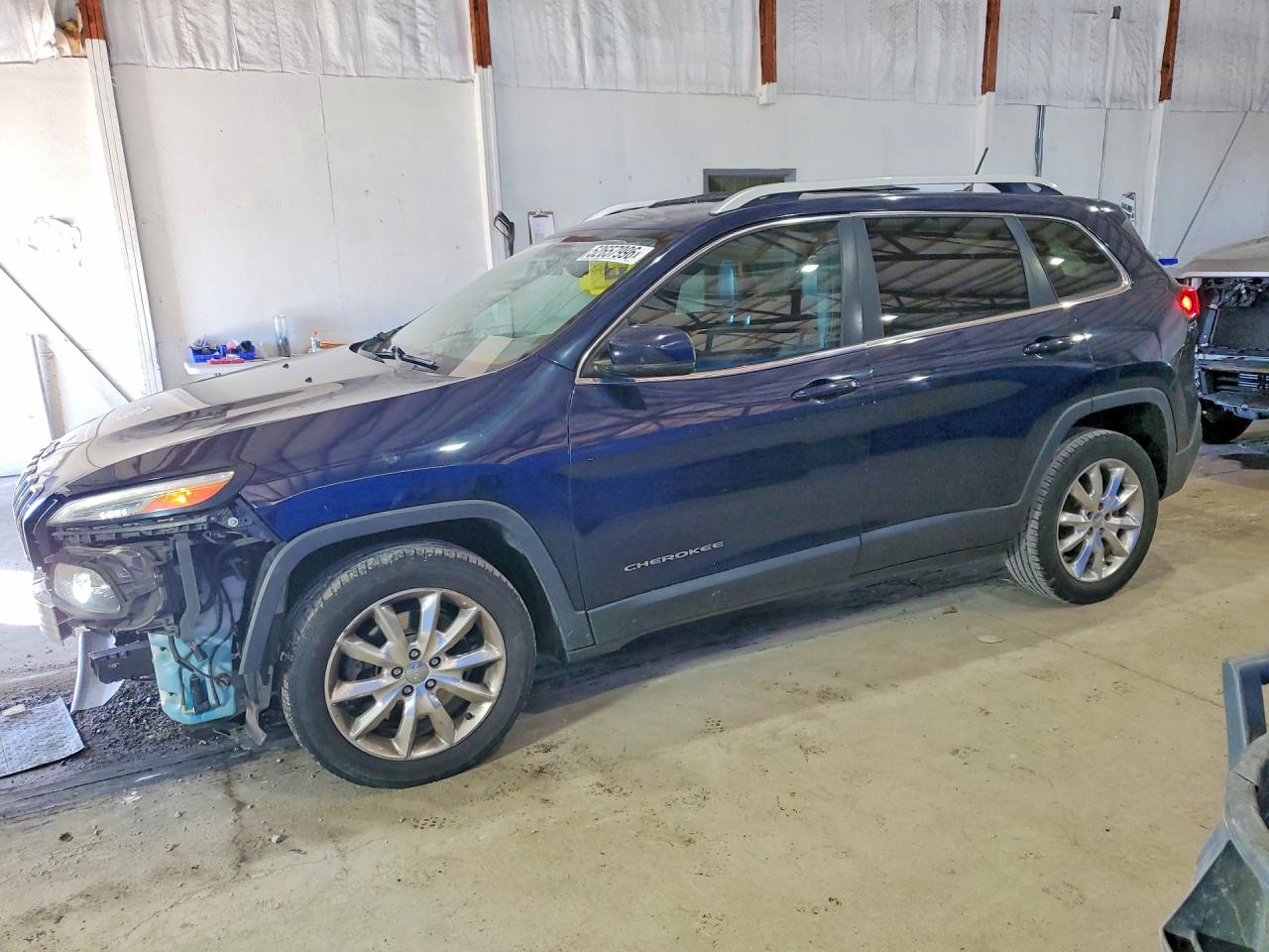 Salvage Jeep Grand Cherokee Image