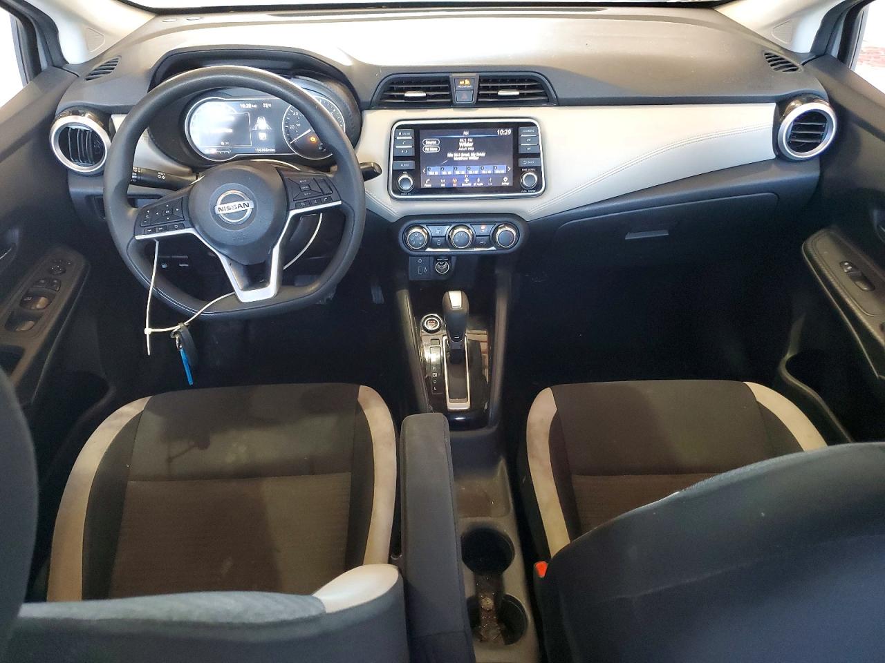 Nissan Versa Sv
