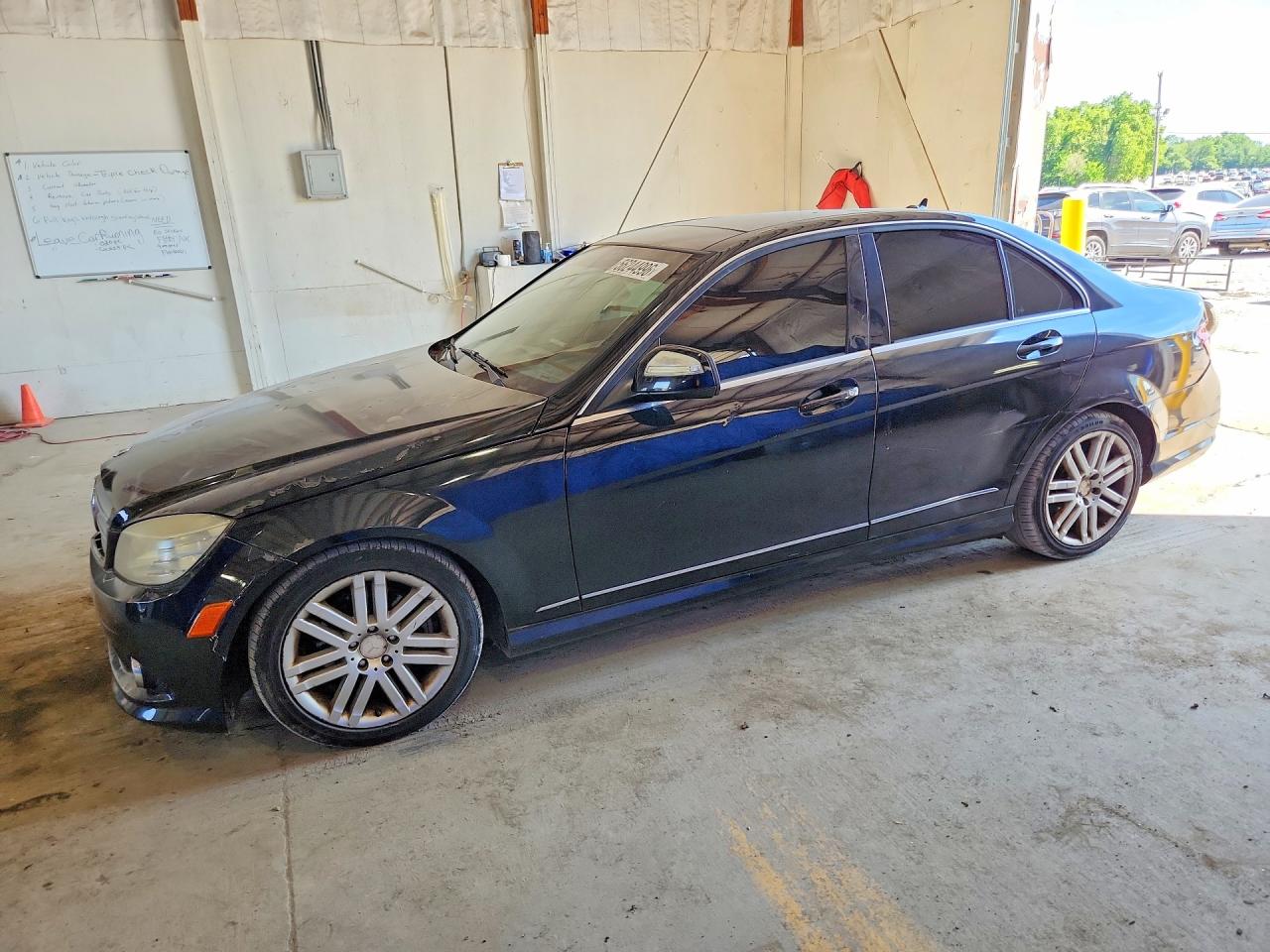 Salvage Mercedes-Benz C-Class Image