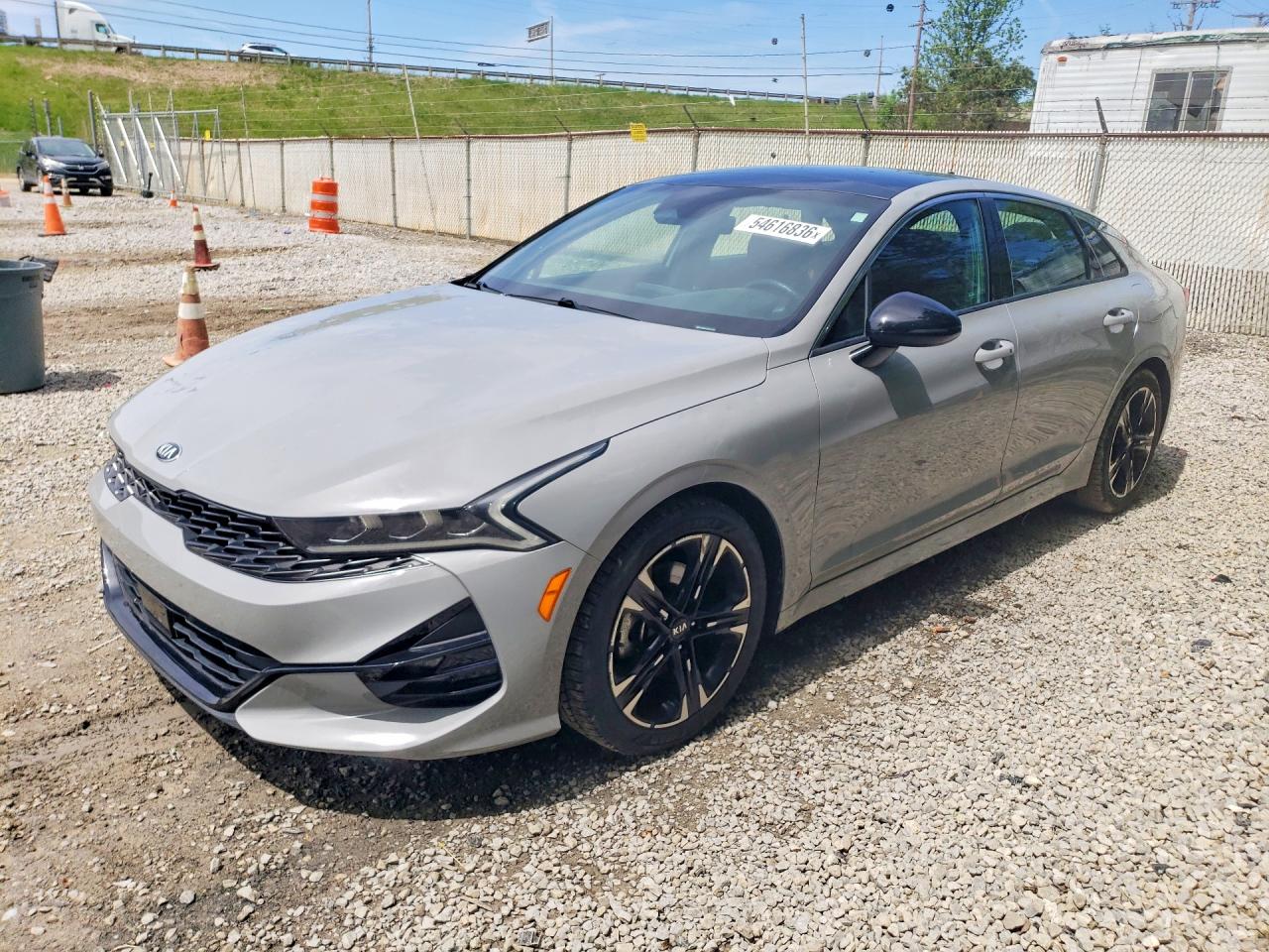 Salvage Kia K5 Image