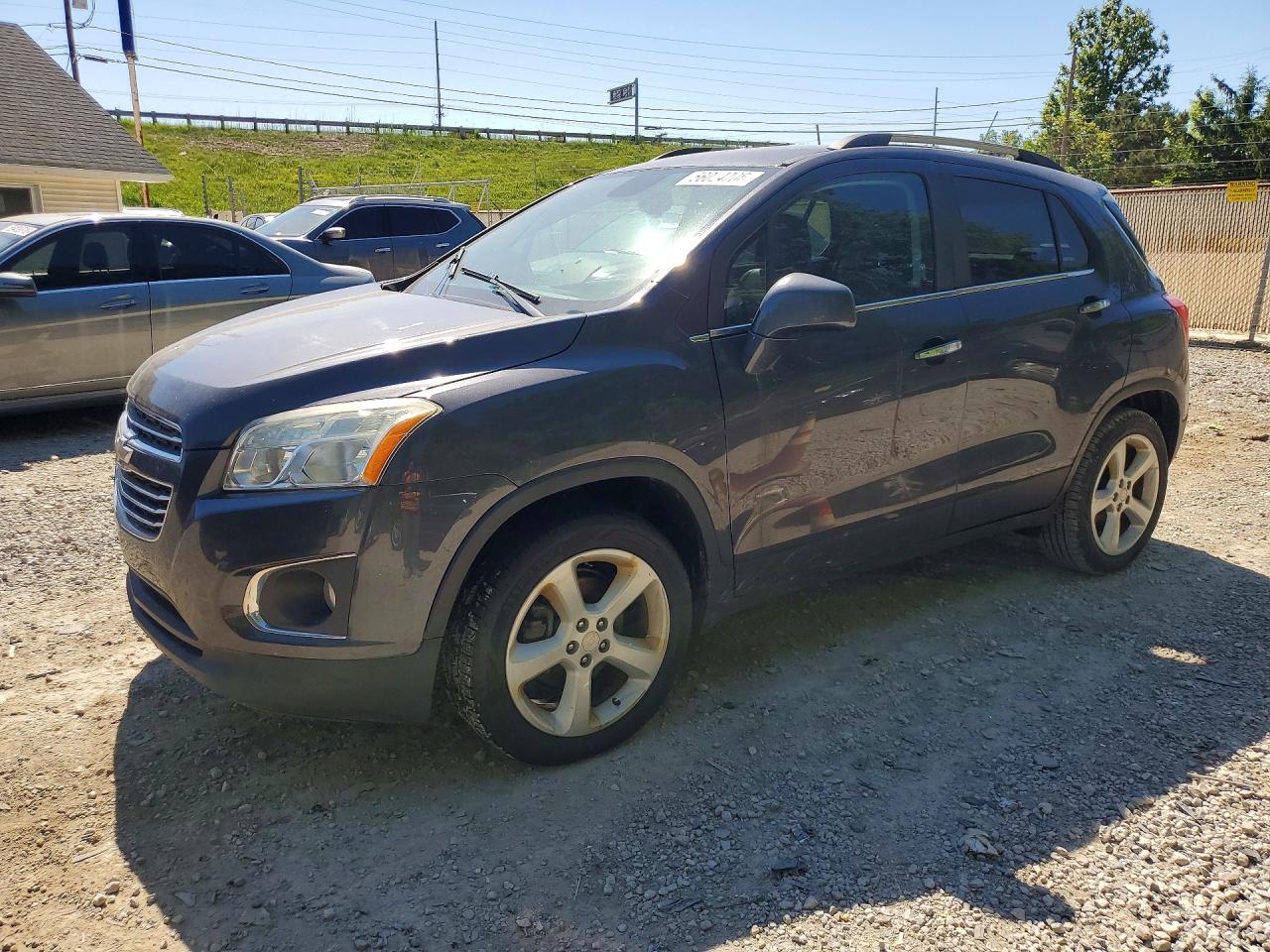 Salvage Chevrolet Trax Image