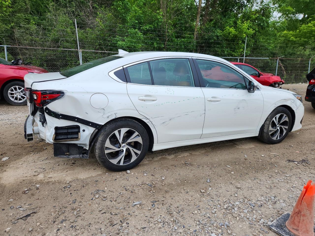 Subaru Legacy Premium