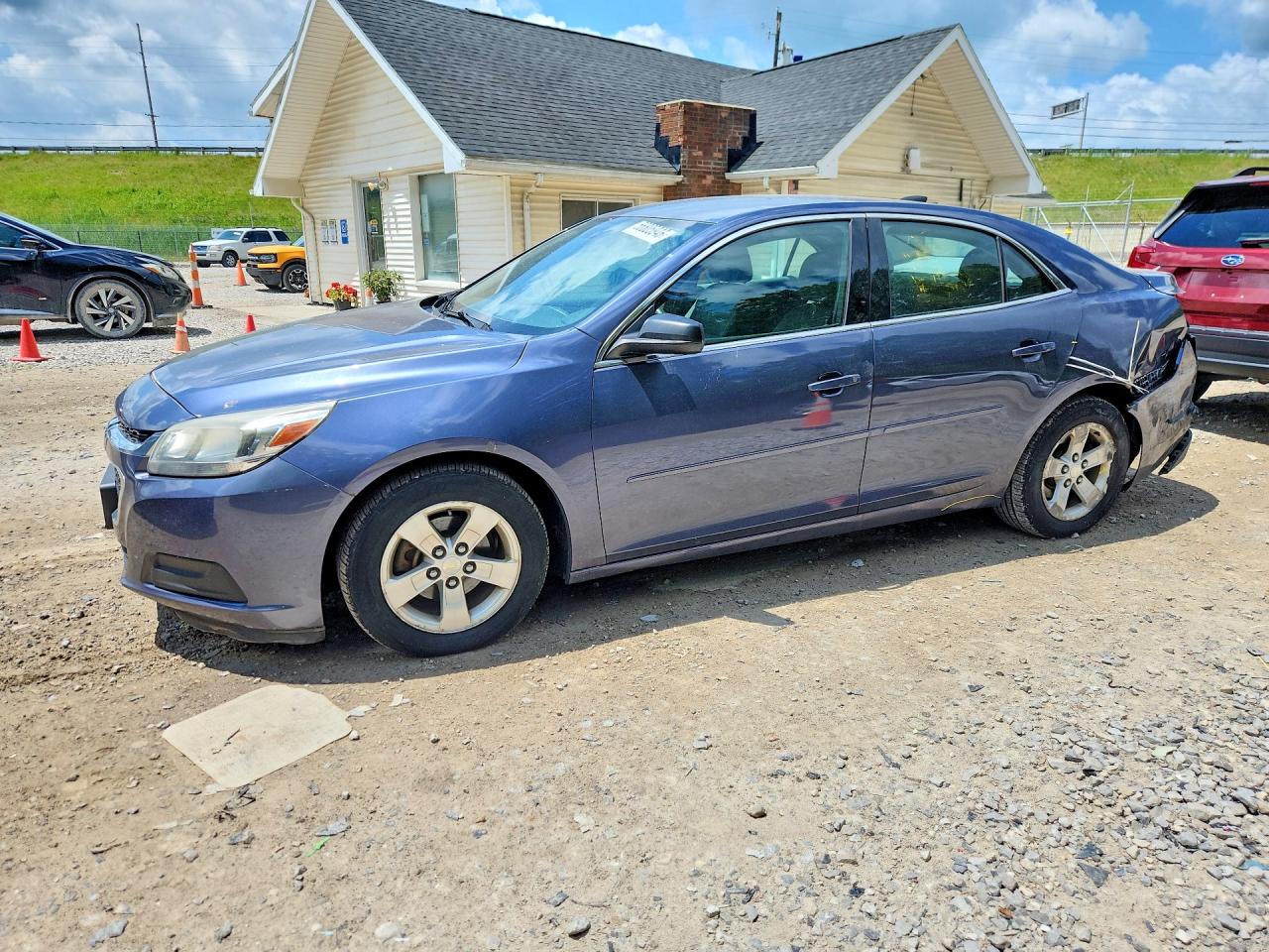 Salvage Chevrolet Malibu Image