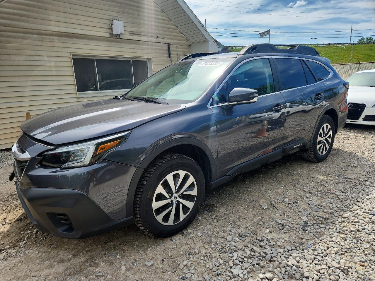 Salvage Subaru Outback Image