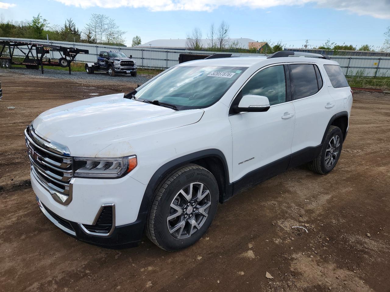 Salvage GMC Acadia Image