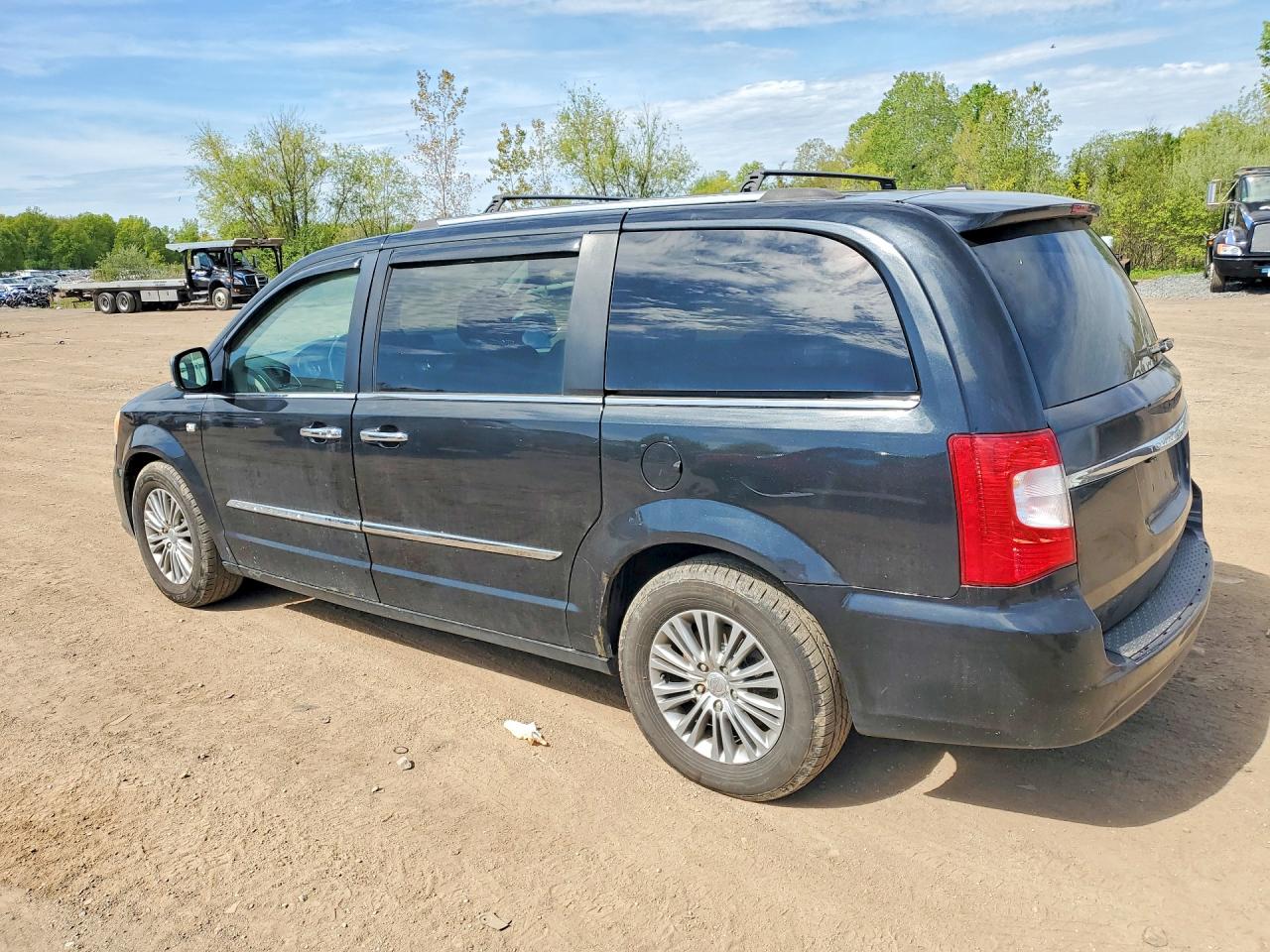 Chrysler Minivan Touring L