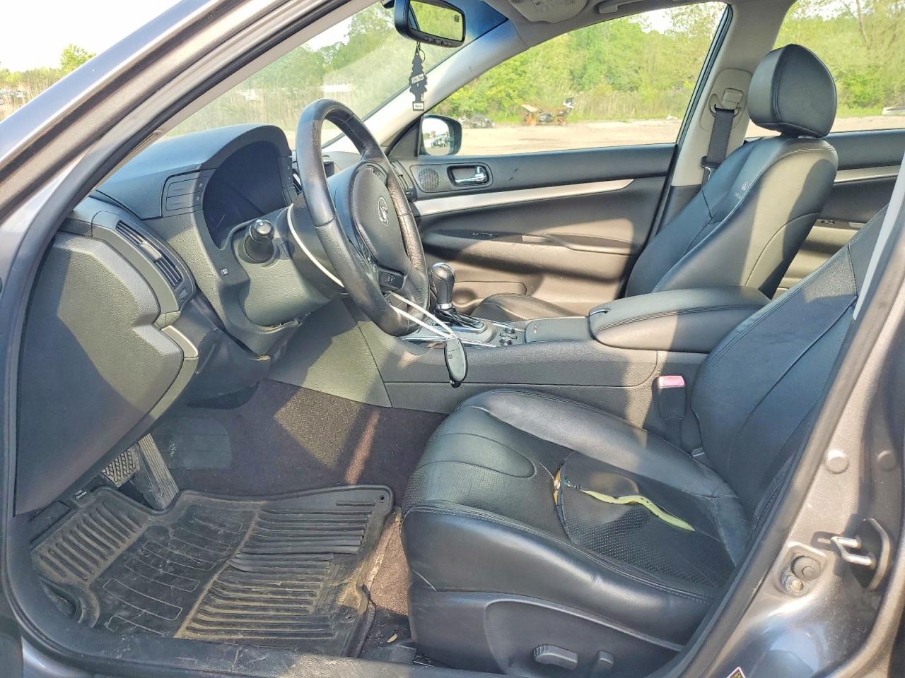 INFINITI G25 X
