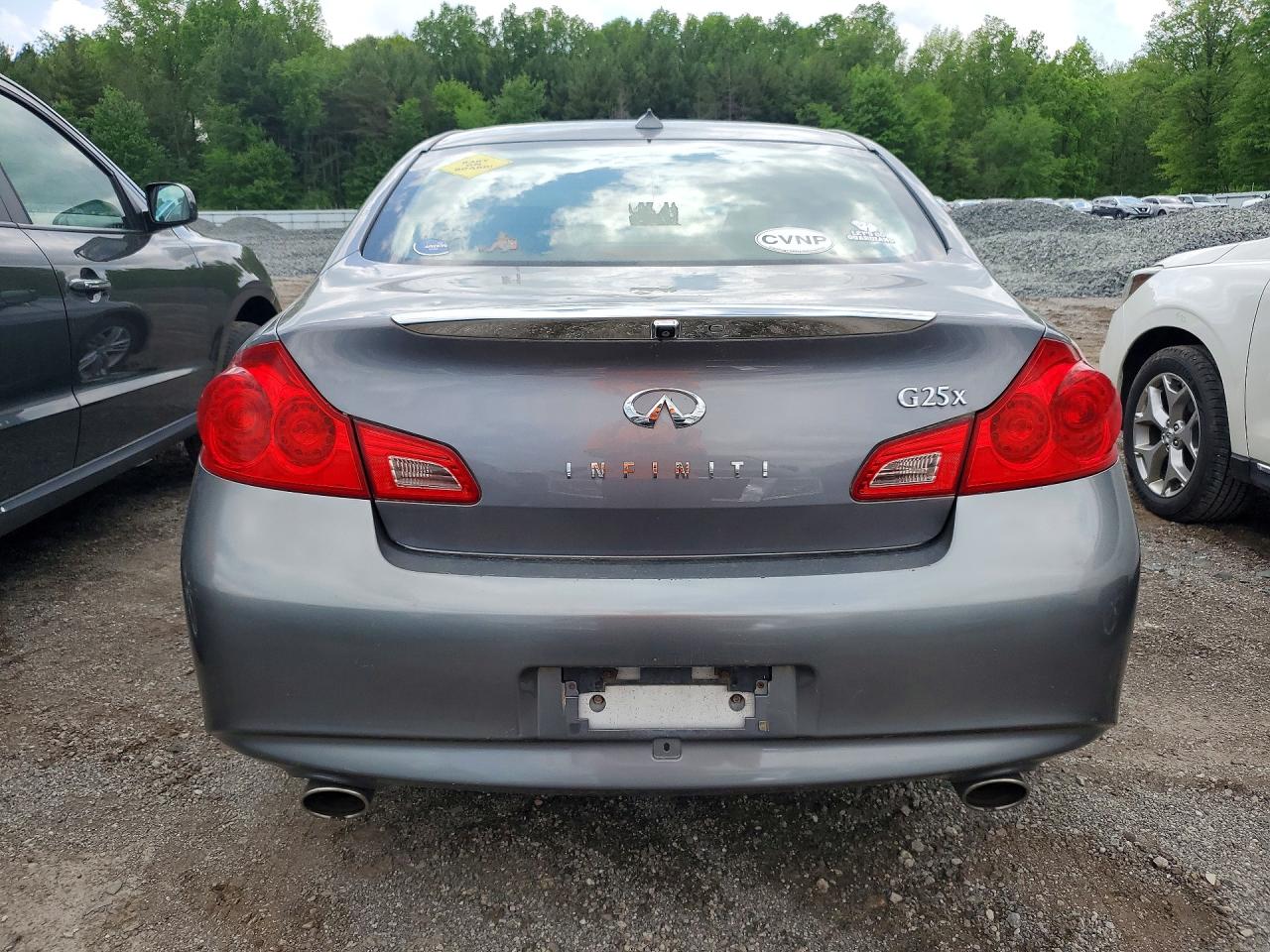 INFINITI G25 X