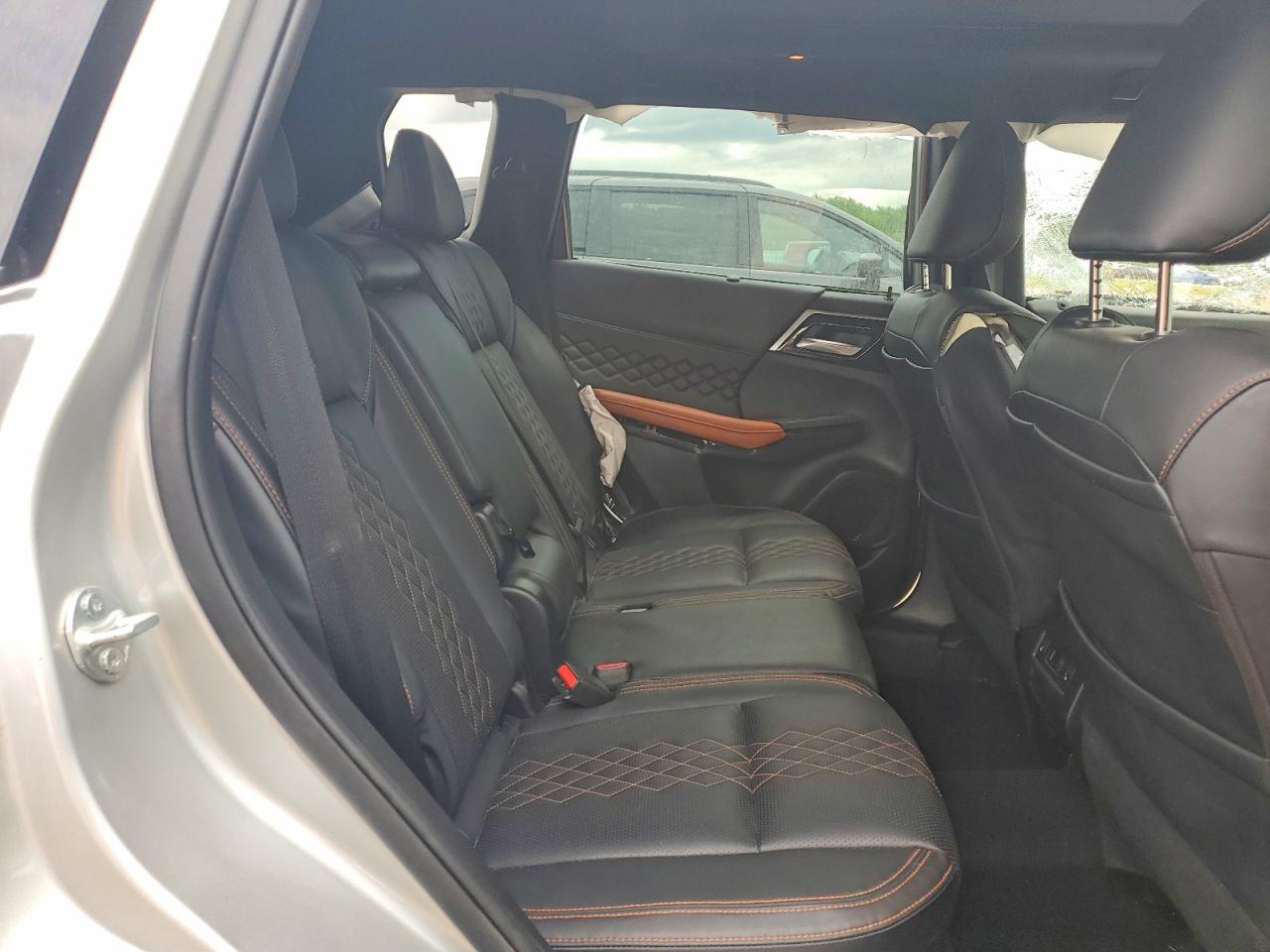 Mitsubishi Outlander Sel