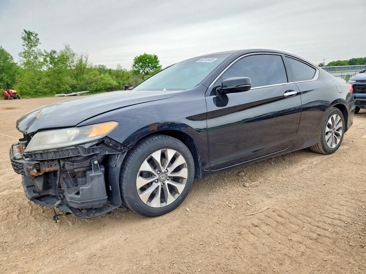 Salvage Honda Accord Image